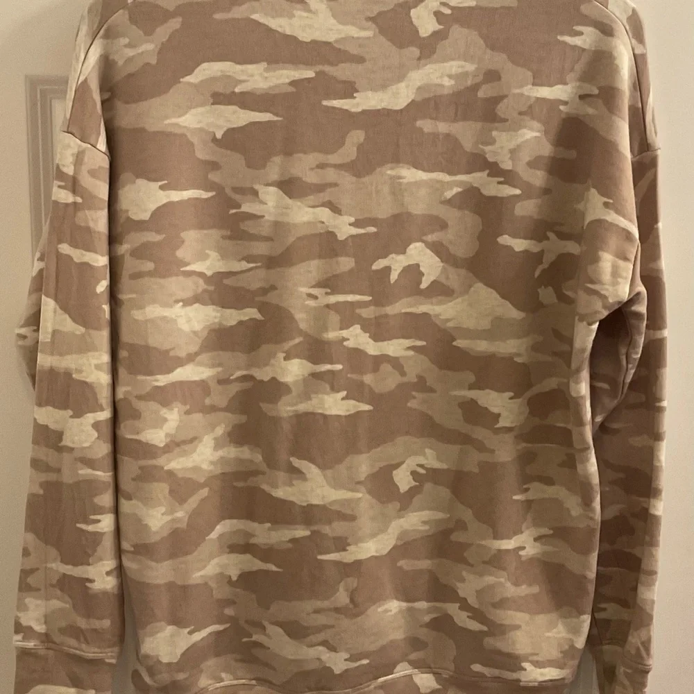 Athleta Studio to Street Oatmeal Camo Crewneck Sweatshirt - Small - Picture 7 of 7